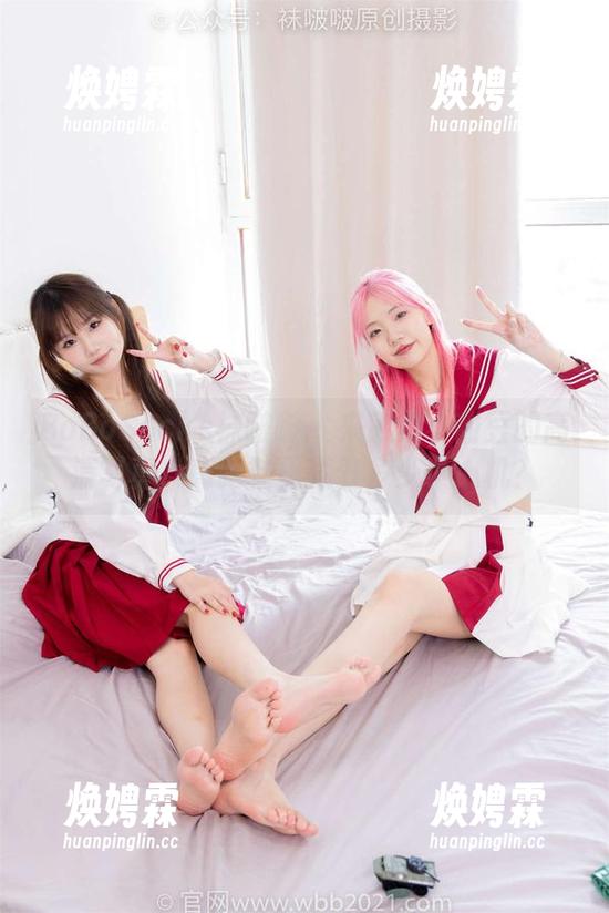 BoBoSocks袜啵啵 - 来欣赏小甜豆的高清写真，高跟鞋里藏着多少小心机？