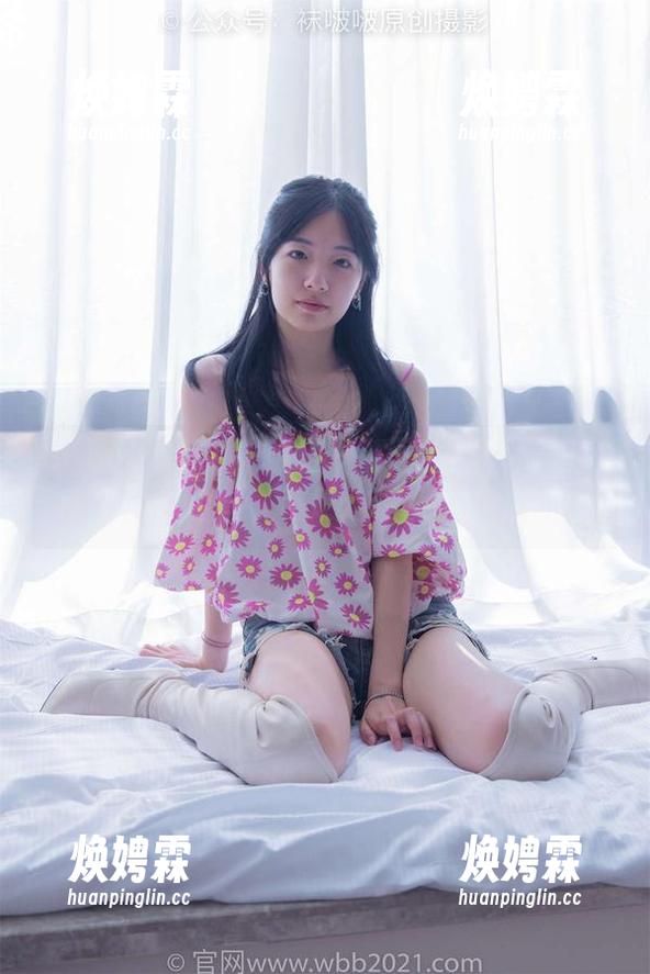 BoBoSocks袜啵啵 - 稚予：高清版白色过膝厚白丝，瞧瞧这诱人的花絮！