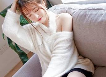 Feilin嗲囡囡 – 发个新训，史雯Swan的礼服写真，时不时想问：这礼服是从哪来的？