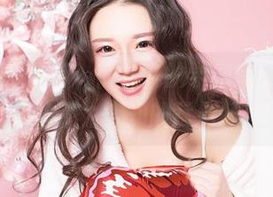 GIRLT果团网 – 小九九的学姐写真集，分享那些不为人知的背影角度～