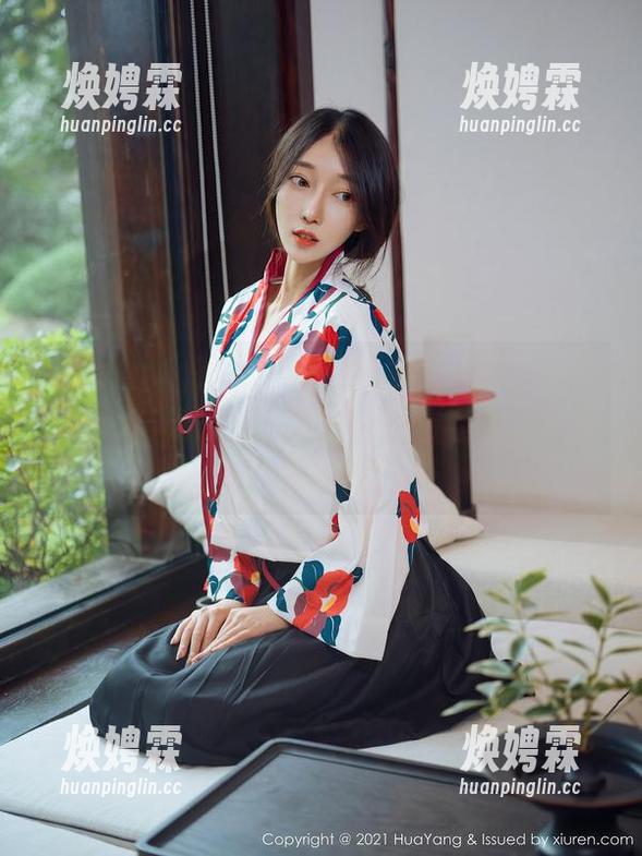 HuaYang花漾 - 睡衣含蓄而大胆，绮里嘉ula与无圣光的搭档，套图让我完全停下来思考。