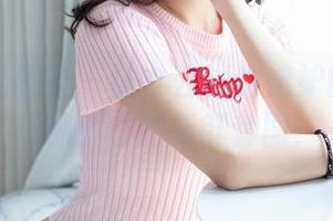 IMiss爱蜜社 – 让办公桌也嫉妒的写真——酥小白的新鲜套图！