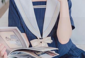 喵糖映画：定制OL制服裙图集，让你在办公室也能引人注目，顺带刷个存在感！
