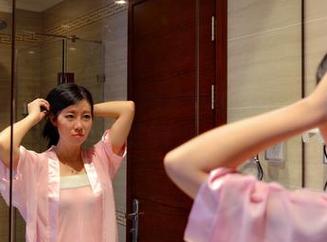 PANS写真 – 最新写真集：Mickey的女仆装，让我想起了小时候的玩具！