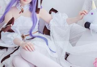 一个图库，两个角色：Sayako＿今年4岁变身原神小冒险！