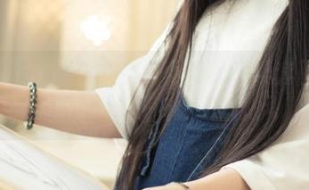 TouTiao头条女神 – 小热巴温柔套图——精致的平和，像一阵微风