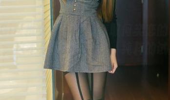 TuiGirl推女郎 – 免费获取何奕恋的内衣写真，这不是显而易见的、纯粹的试探嘛？