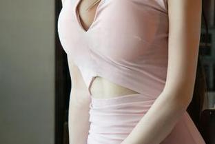 UGirls尤果网 – 林妃媛，泳装气息弥漫，原图出炉，壁纸的潜力没上线就觉得vibes超好。