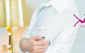 UGirls尤果网 – 原图让人细细品味高跟鞋的魔力，飞Angelababy那姿态，心里满是小悸动。