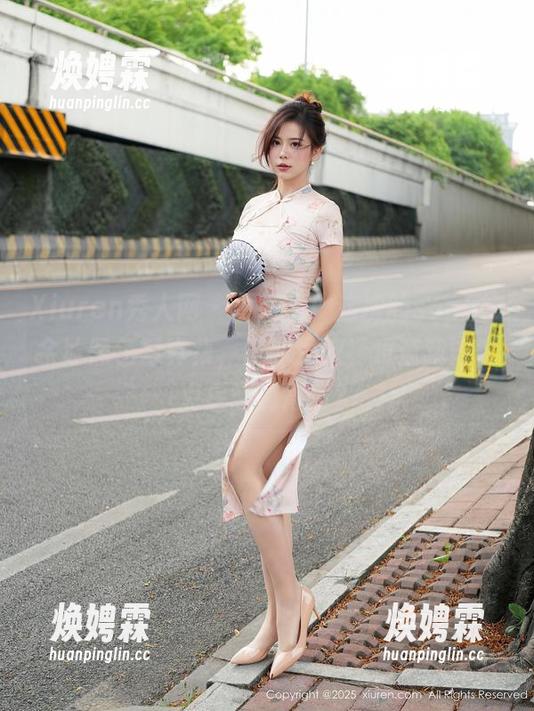 Xiuren秀人网 - 更新了!这次的sophie余冰黑色写真集,黑到深邃,难道我该配点星空的背景? Xiuren秀人网 - 更新了!这次的sophie余冰黑色写真集,黑到深邃,难道我该配点星空的背景?