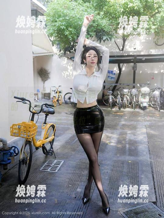 Xiuren秀人网 - 想要吗？summer宝宝的“美图”变身完美壁纸，这几处细节足够“出位”哦！