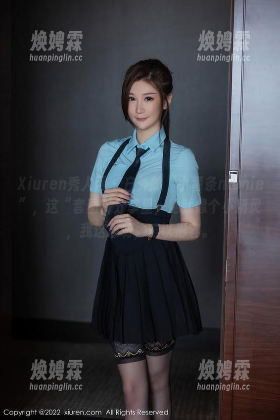 Xiuren秀人网 - 户外的“小薯条nienie”，这“套图”分享里，她就像个小精灵，我这心啊，难以形容。