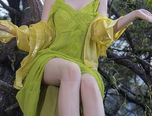 Xiuren秀人网 – 李丽莎的粉色时代：写真图包让你乐翻天