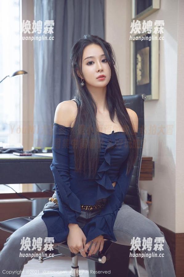 YouMi尤蜜荟 - 是小逗逗的教室私拍大冒险，图集中藏着什么好玩的？