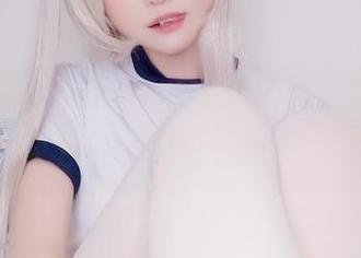 提前剧透：Yuki亭的美图新作，学姐表情百变，果断点开！