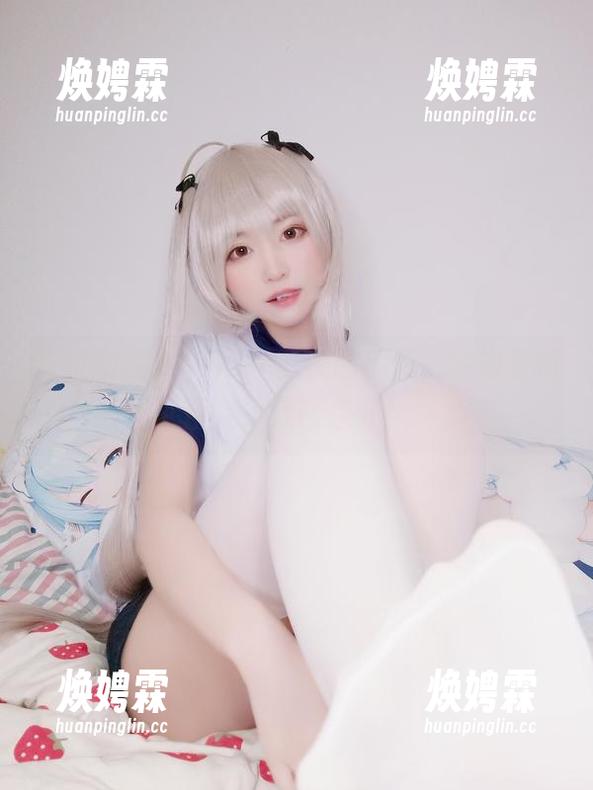 提前剧透：Yuki亭的美图新作，学姐表情百变，果断点开！