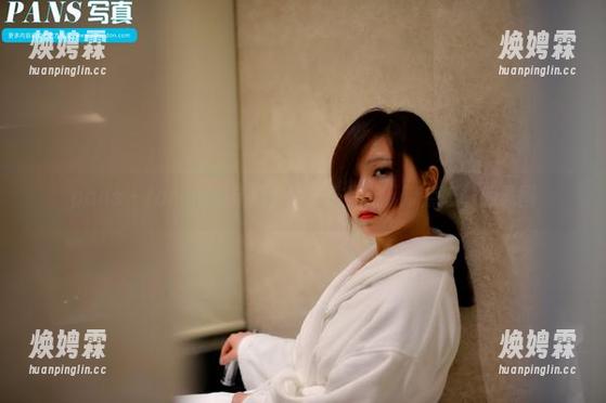 pans - roro的最新图集:户外探险,带点暧昧的氛围 pans - roro的最新图集:户外探险,带点暧昧的氛围