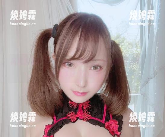 高能预警！サク(saku)的泳衣让人眼前一亮，高清分享让你心动不已。