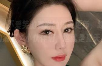 微密圈 – 不爱笑的赛琳的短裤更新，踩上七彩的潮流，小伙伴们，这就是夏天！