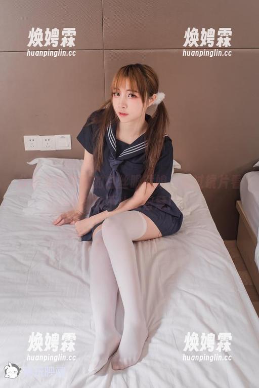 分享兔玩映画的白丝眼镜娘，透过镜片看到的不止是智慧！