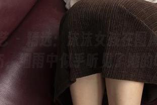 南国足艺 – 精选：沫沫女孩在图库里的小忧伤，细雨中似乎听见了她的叹息
