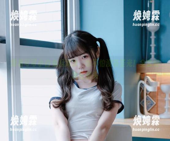 跟着可可小白兔起游泳，也不怕没有圣光！全套好戏在后头