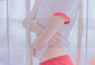 喵糖映画探讨清纯校草学妹，随意美图中隐约的清凉感让人晕乎乎。