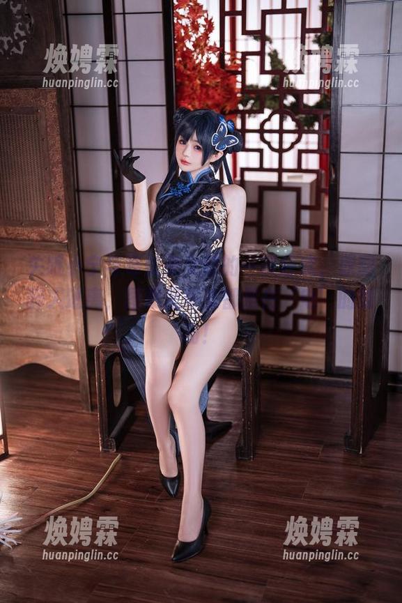 失眠小宁与毒蛇兔女郎的一夜狂欢，原图醉人迷离，图册里每张都是在‘电’的舞动！