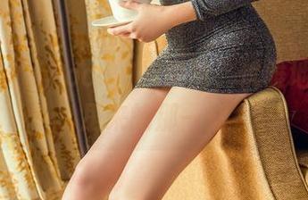 头条女神 – coco姐姐原图，优雅地把头发甩来的那一刻
