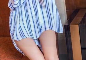 头条女神 – 乔安的定制丝袜，不同的图片，不同的方式走光！