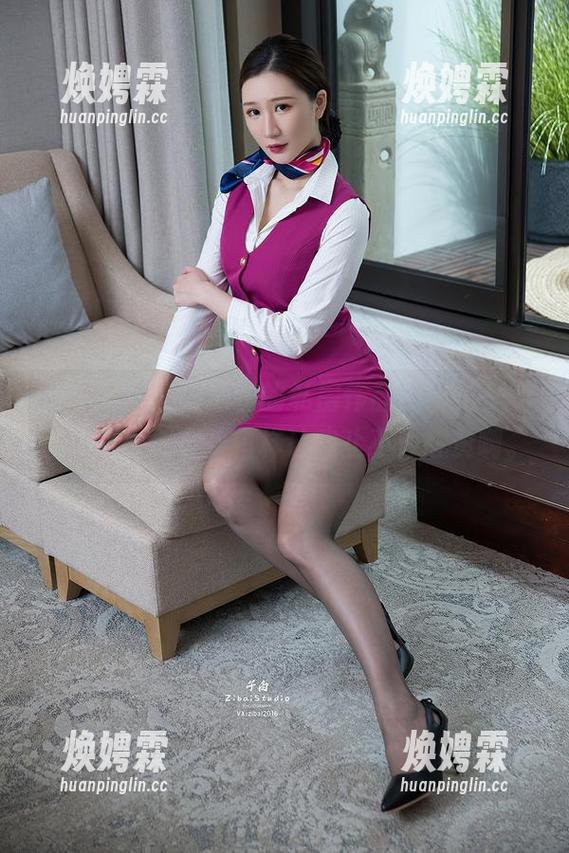 头条女神 - 余心曼的私房作品一出，一个字，绝！那女孩模样让我止不住想赞啊。