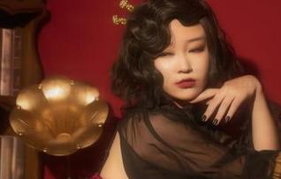 奇行家狗崽的私房使命：桃子在蝉声中出道