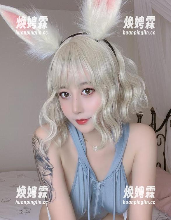 奈汐酱Nice的酒吧老板娘系列，在线作品不无聊，反而气氛恰到好处。