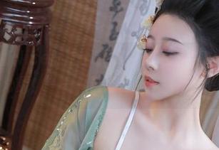 “奈汐酱Nice的护士制服，不仅能治病，还能治愈心灵！”——精选别致作品，哈哈。