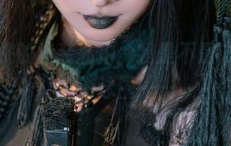 看奶桃桃的泳装私拍，我是不是该考虑买个游泳圈……
