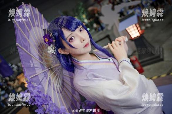 妍子坚不可摧邮寄来的圣诞节cos，网盘快递来了，速来领取快乐！