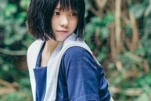 就冲小野妹子w的这组英梨梨写真，图片里的每个姿势都让我想多看一眼啊！
