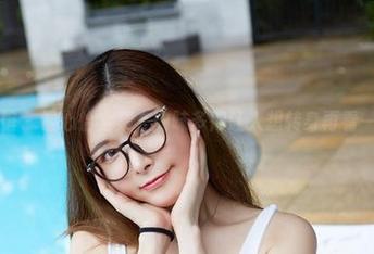 尤物馆 – 温心怡全集，韵味多得让人想转身再看一眼！