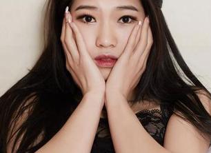 尤物馆 – 说说陆萱萱Cecilia的全套丝袜图包：看起来是走心，实际上是又一波小调皮