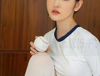 尤蜜荟 – 图册里的合法萝莉，职业装细节透露无穷，让我心思万千。