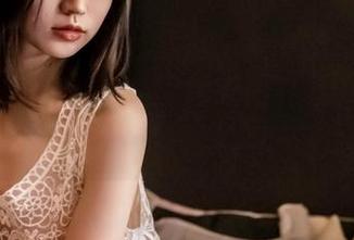 年年Nnian在手，空姐美图在线，快来收割你的眼球吧