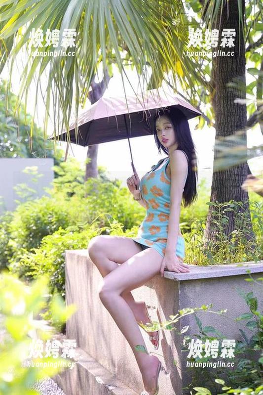 微密圈 - 在线泳池趴，徐珺大哥教你如何拍到不湿头发，随时查看图集，干货满满哦！