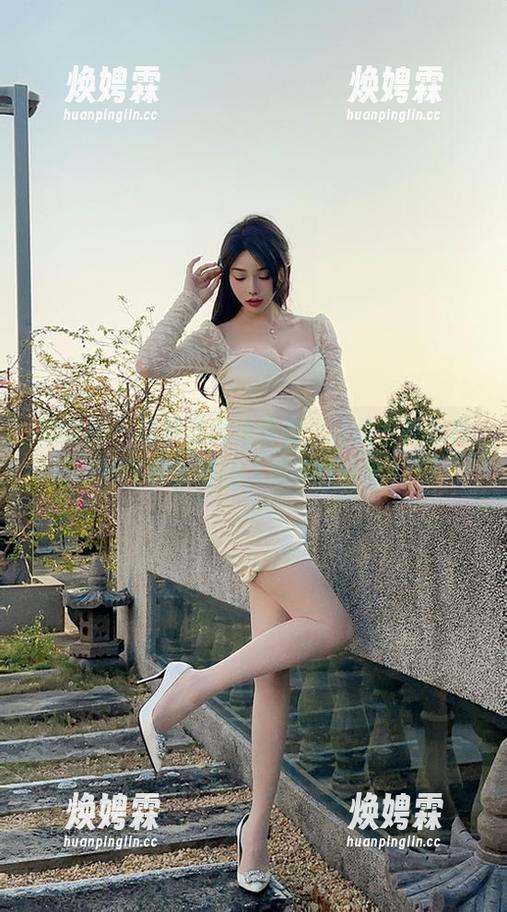 微密圈 - 徐莉芝的连体衣，这是一种怎样的图库资源让人忍不住分享？