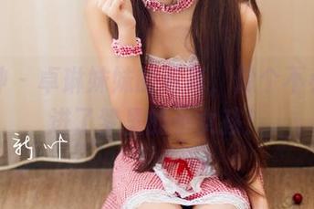 推女神 – 卓琳妹妹的写真，像个不小心掉进了梦里的小女孩！