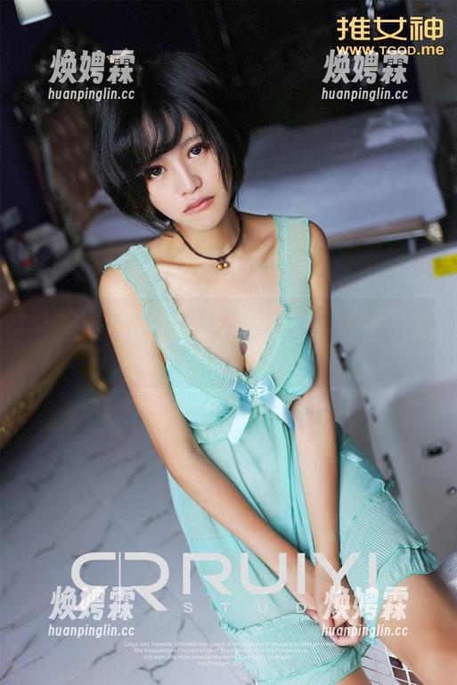 推女神 - 施忆佳的校园合集，不偷懒，下载吧，别等我变懒了再说！