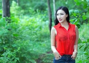 推女郎 – 李丽莎的双马尾图包：为什么马尾能吸引小动物？