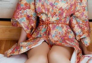 果团网 – 跳水？还是黄歆苑的私拍泳池奇幻剧？美图随心而游