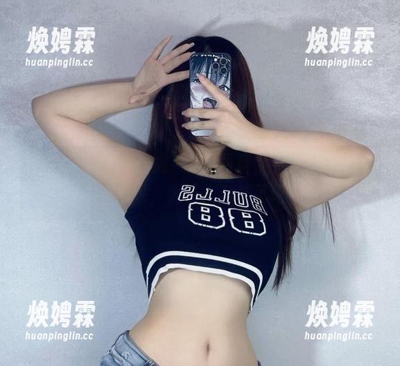微密圈 - 最新的桃沢樱呀图集，有洞洞包臀裙的风采，太让人意外了吧～
