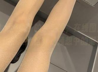 微密圈 – 桃脱了的水手服，在线图片里恍若融化，难道这就是预想中的潮流？
