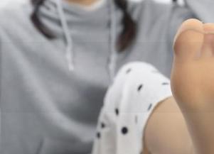 梦丝女神 – 温柔图集，莹仙女的气息似乎在每一幅里都流淌着轻声细语。